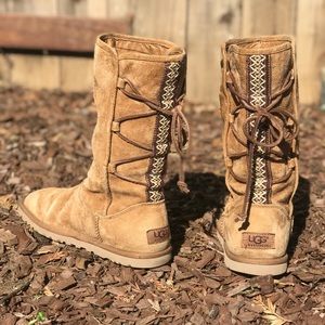 UGG Tasman Boots